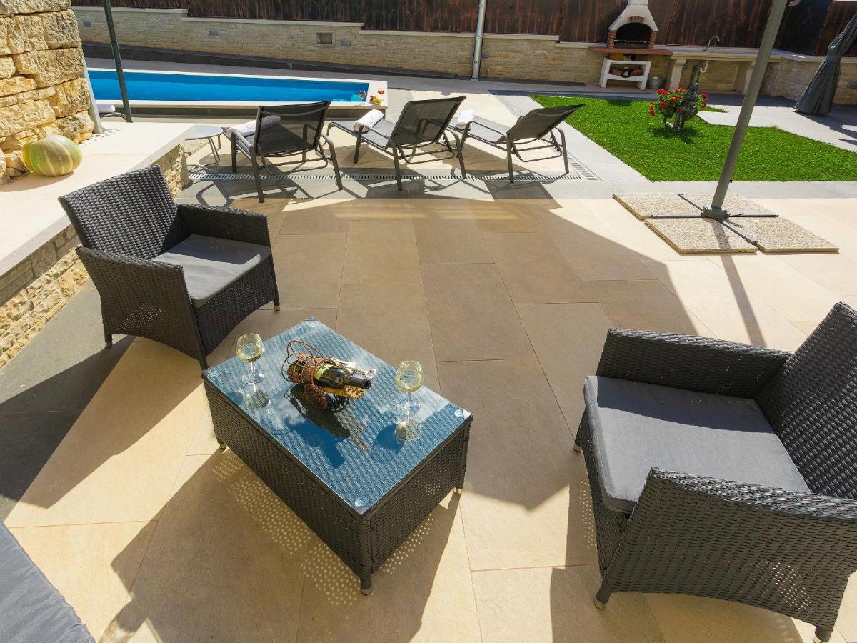Villa Patrick-Luxury Stone House In The Center Of Istria Pazin Εξωτερικό φωτογραφία
