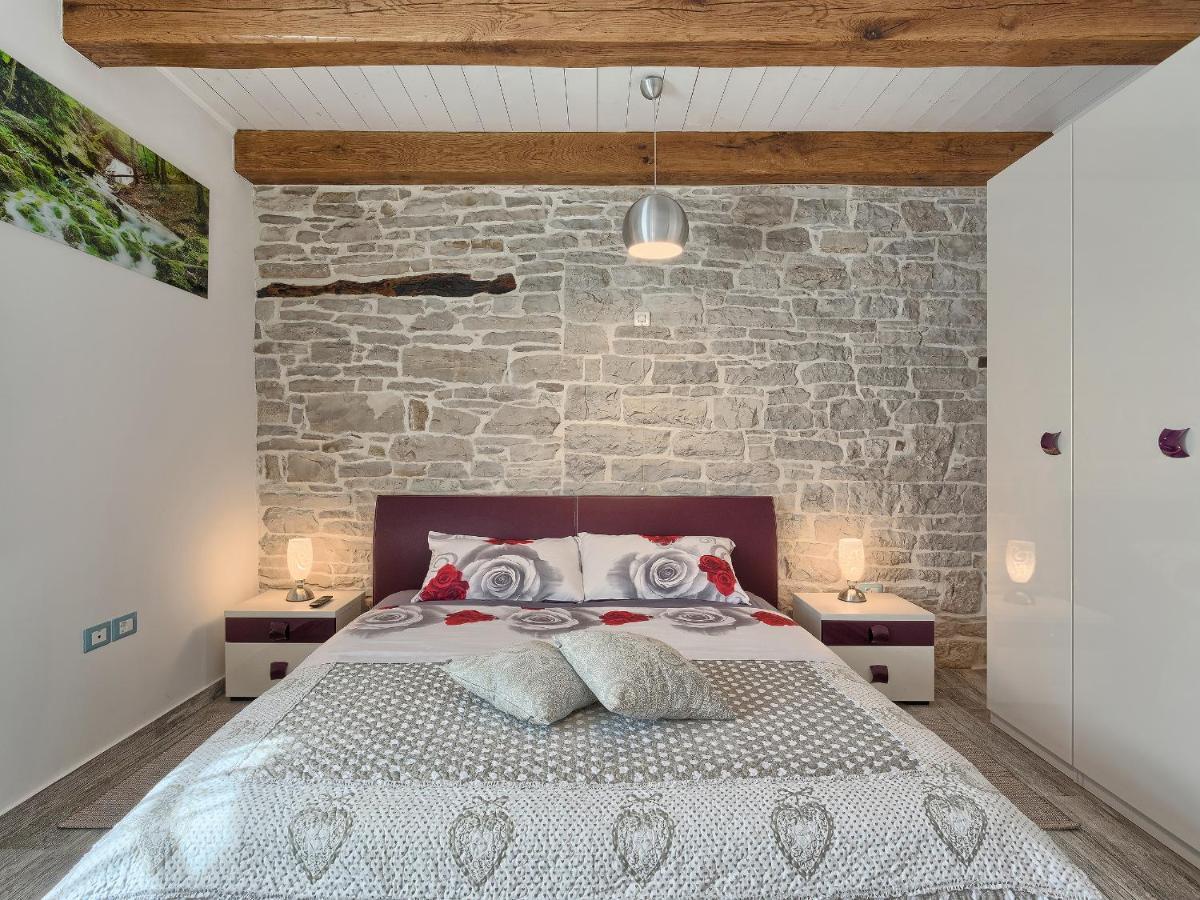 Villa Patrick-Luxury Stone House In The Center Of Istria Pazin Εξωτερικό φωτογραφία